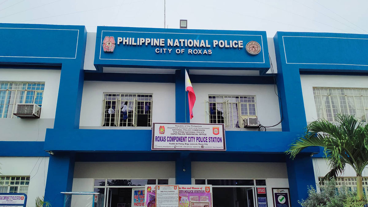 ILOILO CITY - Wala na makapalag sa paghinakop sang Roxas City Police Station ang isa ka persona nga wanted sa Pueblo De Panay, Barangay Lawaan, Roxas City, sa kaso nga paglapas sa Anti-Violence Against Women and their Children ukon (Republic Act 9262)