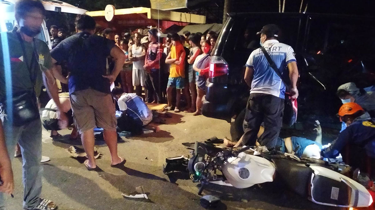 ROXAS CITY - Tumampilak kag Pilason sa magkatuhay nga parte sang kalawasan ang na-angkon sang driver sang motorsiklo kalakip ang upod sini nga angkas nga menor de edad matapos aksidente ang nabunggo-an ang salakyan sa sitio altavas Barangay Baybay Roxas City.