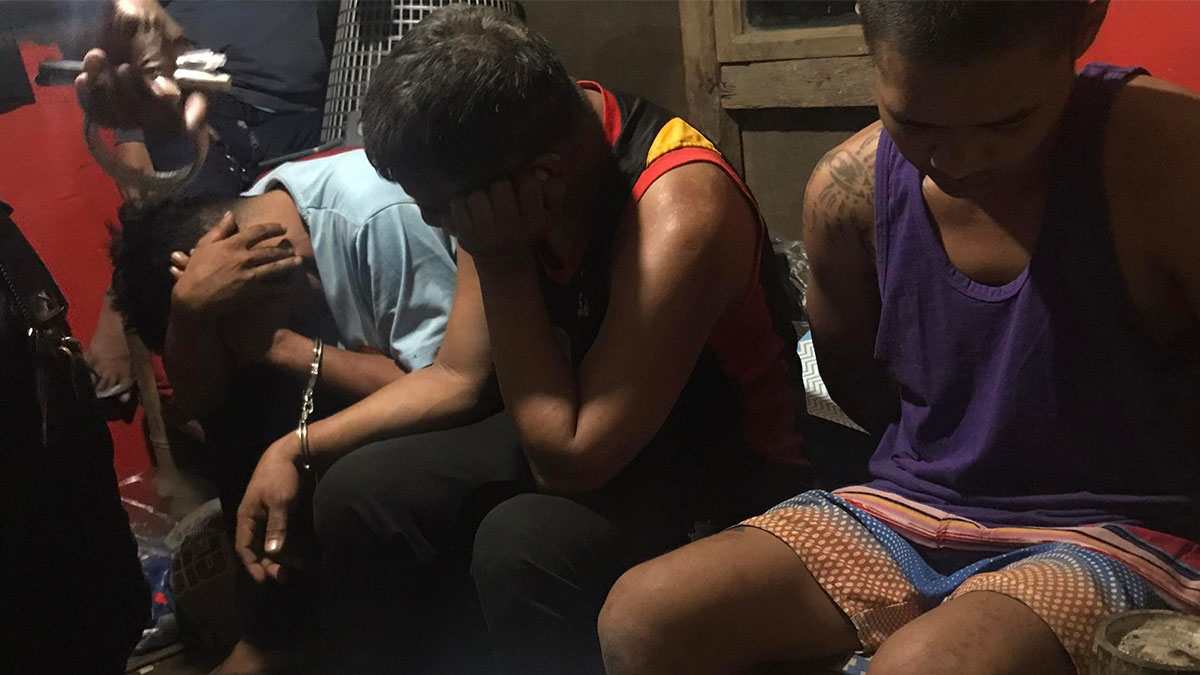 Kapin 100,000 pesos nga balor sang gina suspetsahan shabu na kumpiska sa ginkasa nga drug buy-bust operation sang CDEU