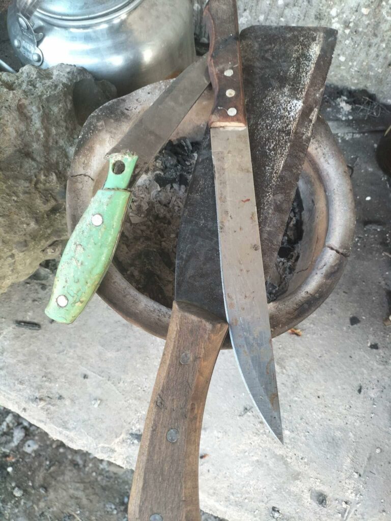  The bladed weapons used by the hostage taker. | Photo by Aaron Lloyd Refoyo.